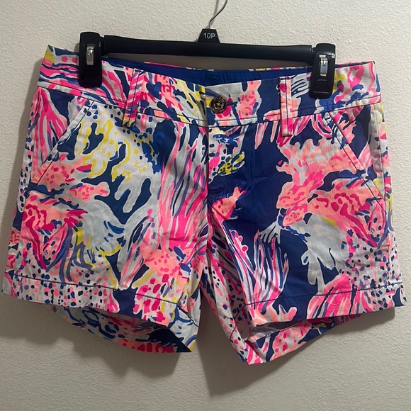 Lilly Pulitzer Pants - NWOT Lilly Pulitzer The Callahan Short Tropical 2 100% Cotton